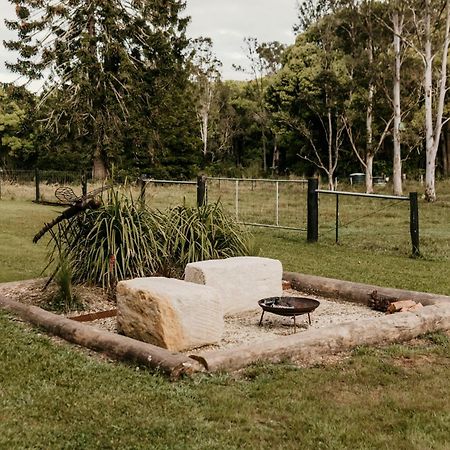 Contained In Nimbin Accommodation Екстер'єр фото