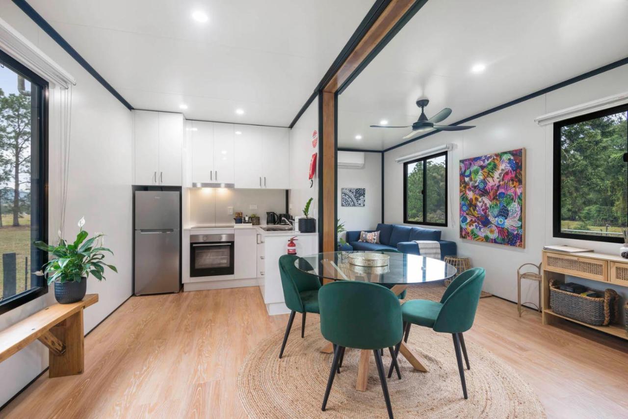 Contained In Nimbin Accommodation Екстер'єр фото